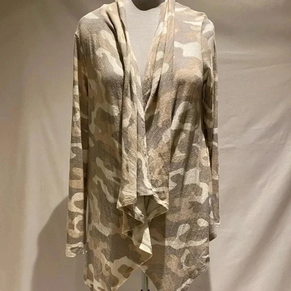 Collection by Bobeau “Amie” pink camouflage waterfall cardigan, size L, NWT - Picture 2 of 6